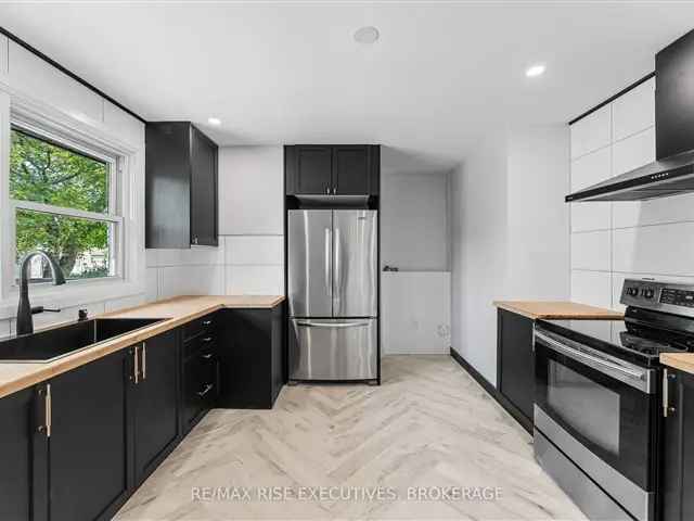 Stunning Remodeled Bungalow Near St Lawrence College