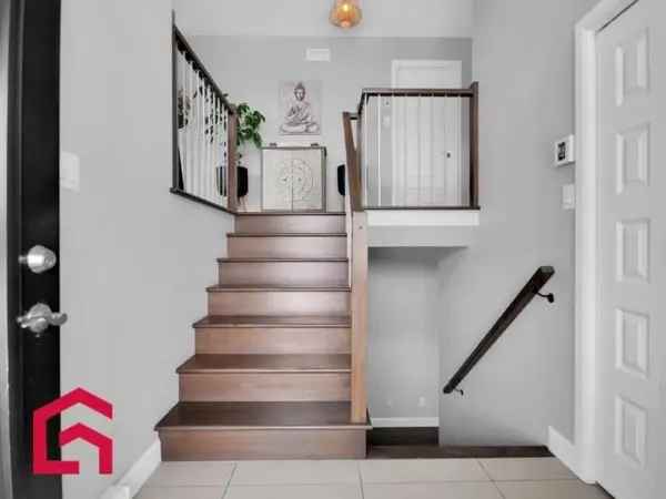 Semi-detached Bungalow for Sale Near Schools and Shopping