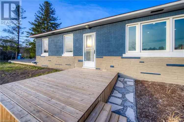 4 Bedroom Bungalow in New Dundee - Updated & Move In Ready