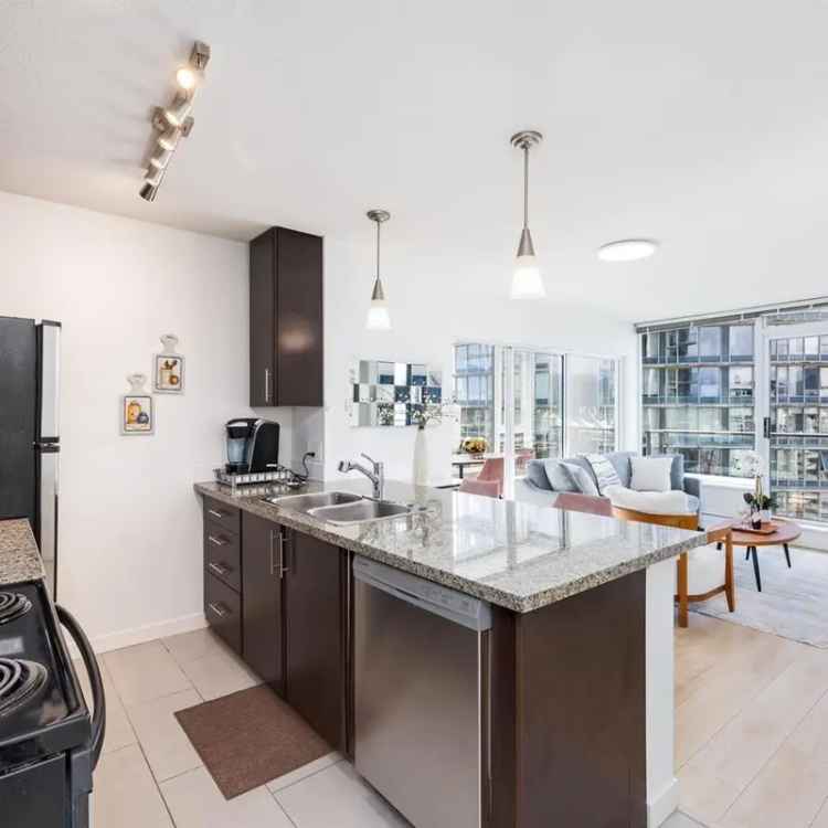 Downtown Vancouver Condo for Sale - Stunning Views & Amenities