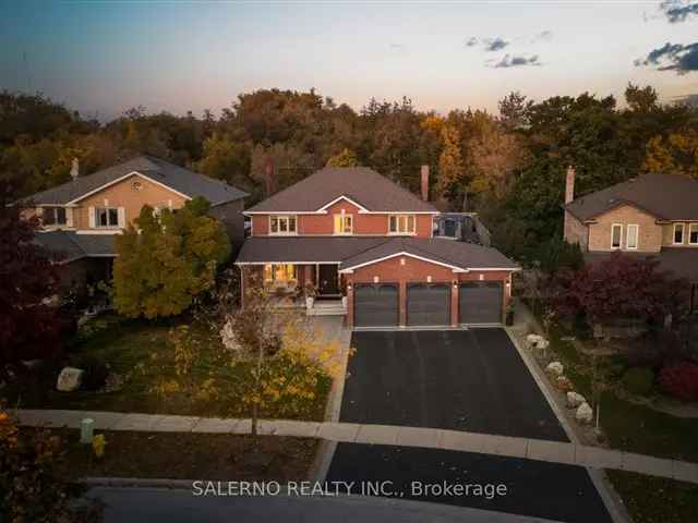 Luxury 4-Bed 5-Bath Home in Islington Woods