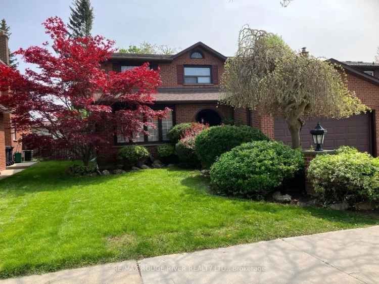 House For Sale in 89, Invermarge Drive, Toronto, Ontario