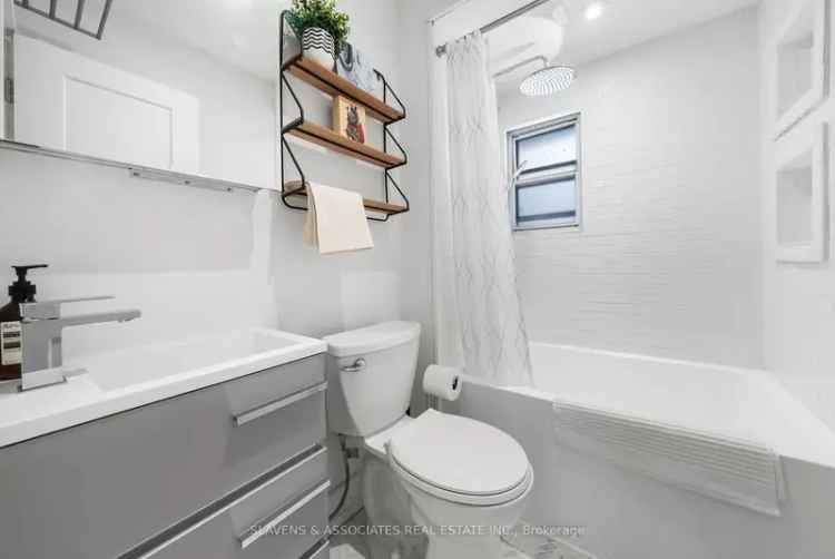 3 Bedroom Home Near Humewood School and Wychwood Barns