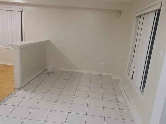 House For Rent in Mississauga, Ontario