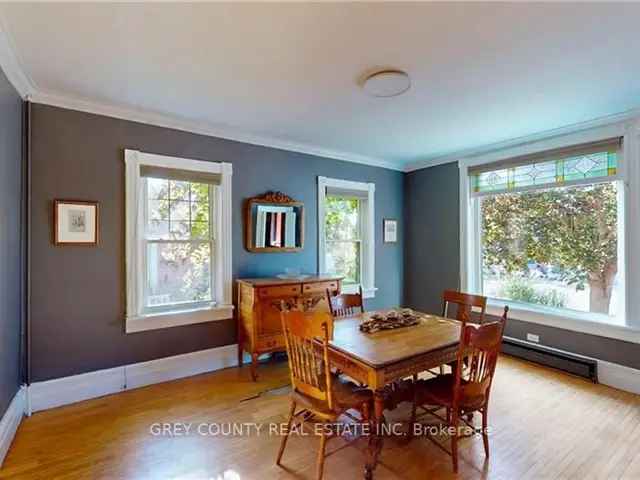 House For Sale in The Blue Mountains, Ontario