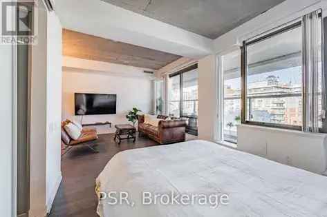 1 room apartment of 546 m² in Toronto