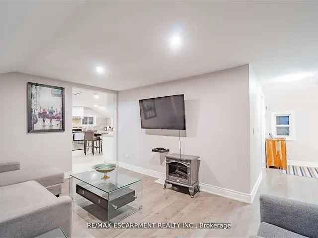 House For Sale in Niagara Falls, Ontario