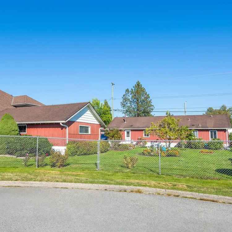 Cloverdale Bungalow 3 Bed 1 Bath Huge Lot Family Friendly Investment