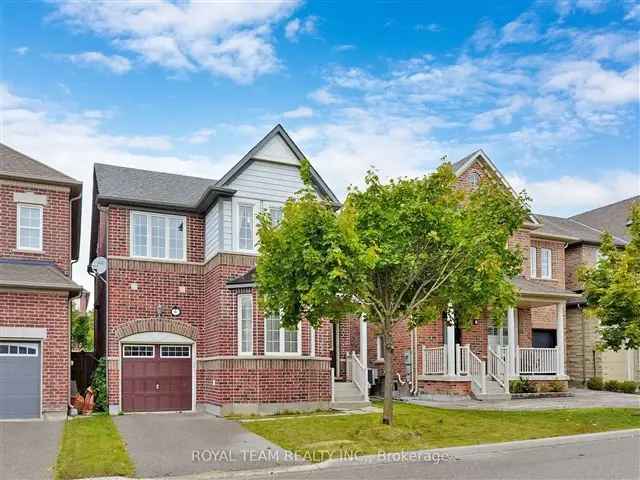 4 Bedroom Detached House in Victoria Manor