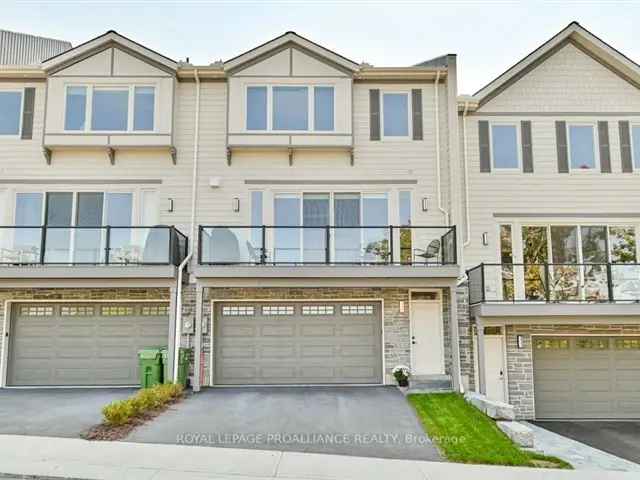 Luxury Picton Townhouse 3 Bed 2.5 Bath