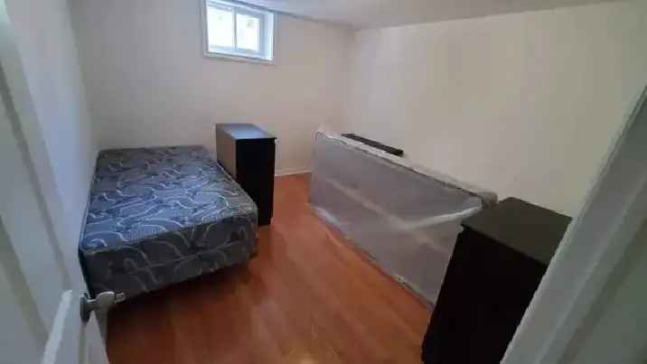 Room for rent (Victoria park/Ellesmere)