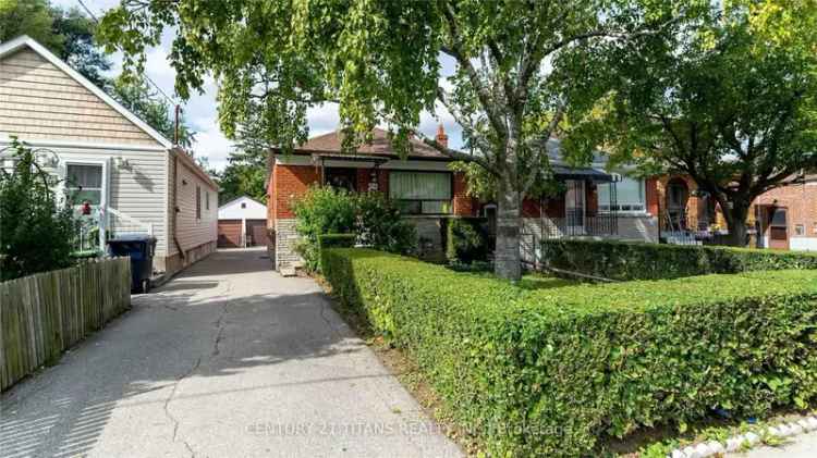 Scarborough Family Bungalow 3 2 Beds In Law Suite