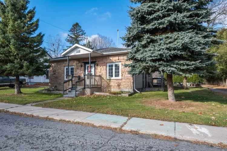 House For Sale in Loyalist, Ontario