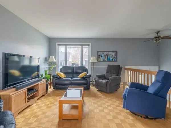 Split Level House for Sale Quebec North Shore RI092