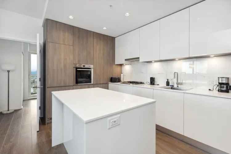 Condo For Sale in Burnaby, British Columbia