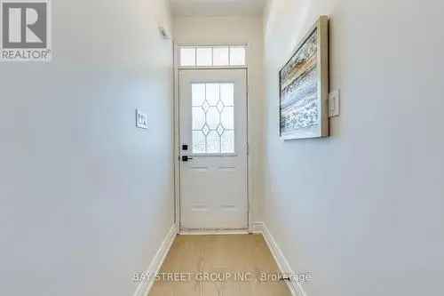 3-Bedroom Townhome in Wedgewood Creek Oakville