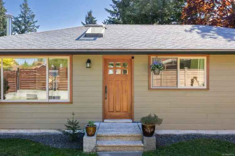 3-Bedroom Rancher in Comox - Close to Downtown and Ocean
