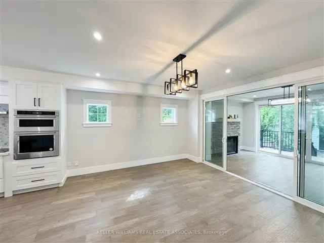 Stunning South Mississauga Home 3880 sq ft Modern Farmhouse Charm