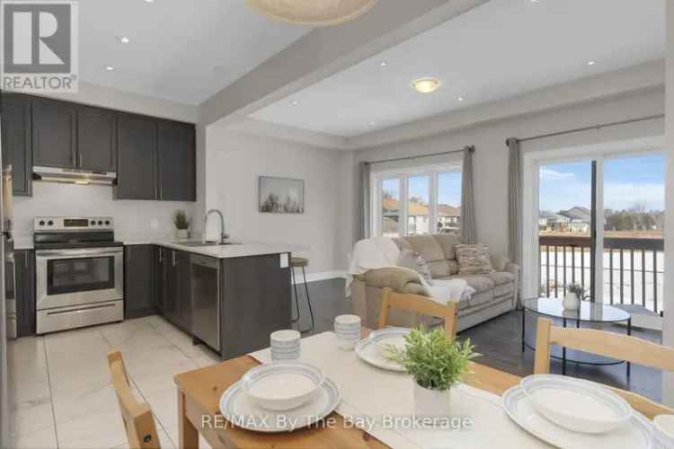 Stayner Open Concept Home 3 Bed 3 Bath