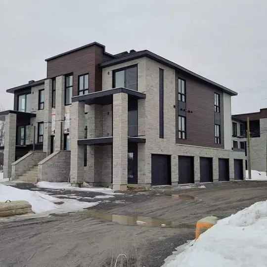 Apartment For Rent in Laval (administrative region), Quebec