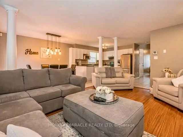 162 Bridlewreath: Stunning Open Concept Home in Laurentian West