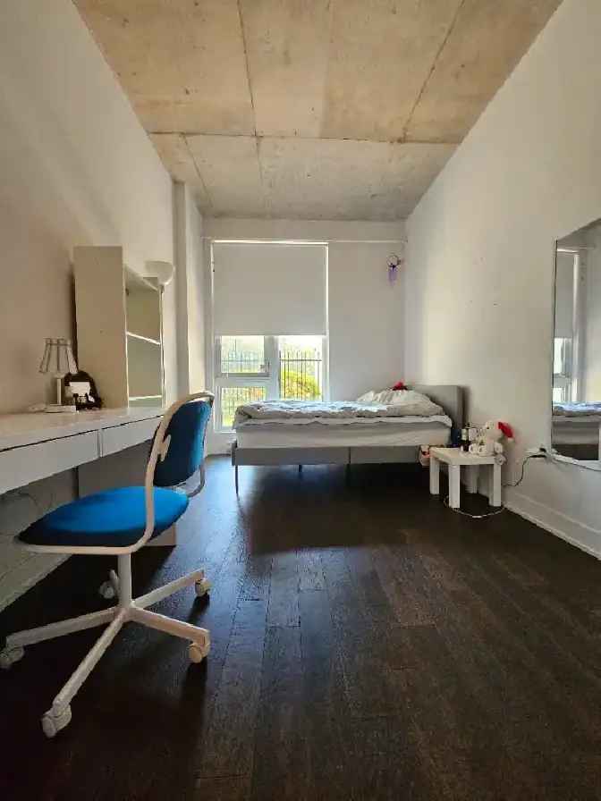 4 1/2 Condo Near Namur Station – Lease Takeover