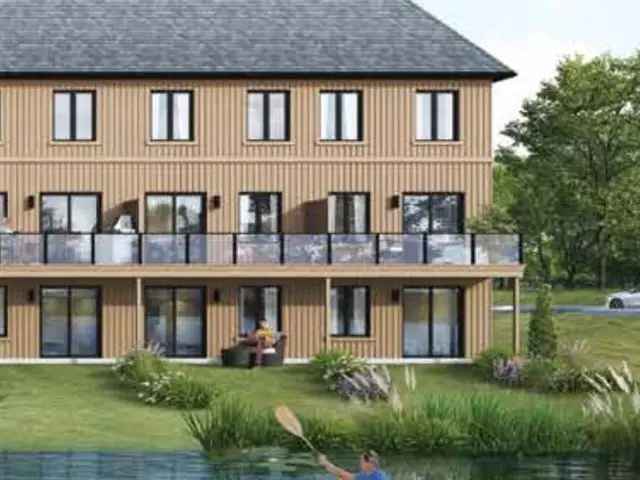 3-Bedroom Townhome in Hastings with Trent River Views