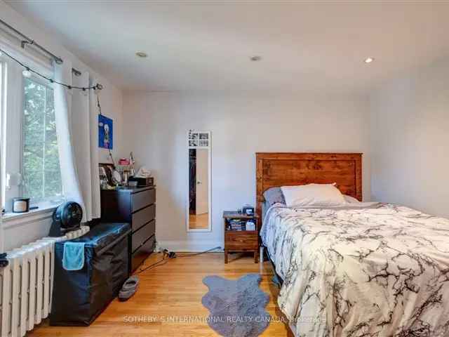 Spacious Home with In-Law Suite Near TTC and Shops