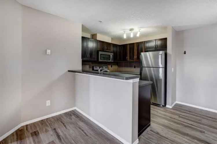 Spacious 2 Bedroom Plus Den Condo for Rent in Ranchlands