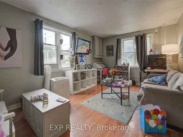 Two-Story Home with Two Accessory Apartments Near Uptown Waterloo