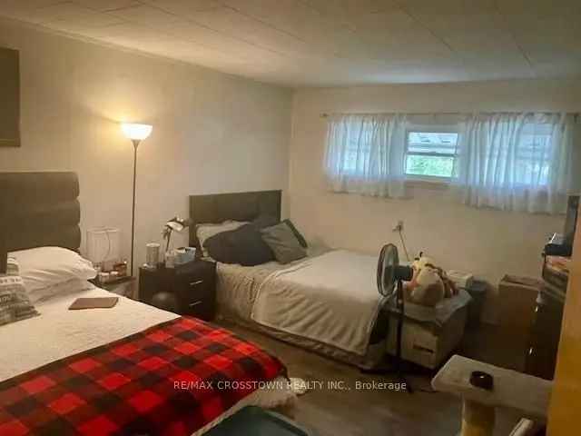 Bright Spacious Bungalow Wasaga Beach 3 Bedrooms 1 Bathroom 2 Car Garage