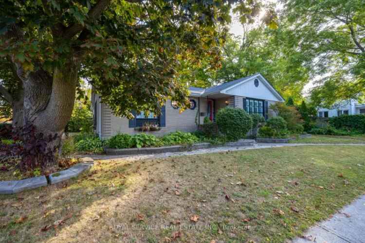 House For Sale in Cobourg, Ontario