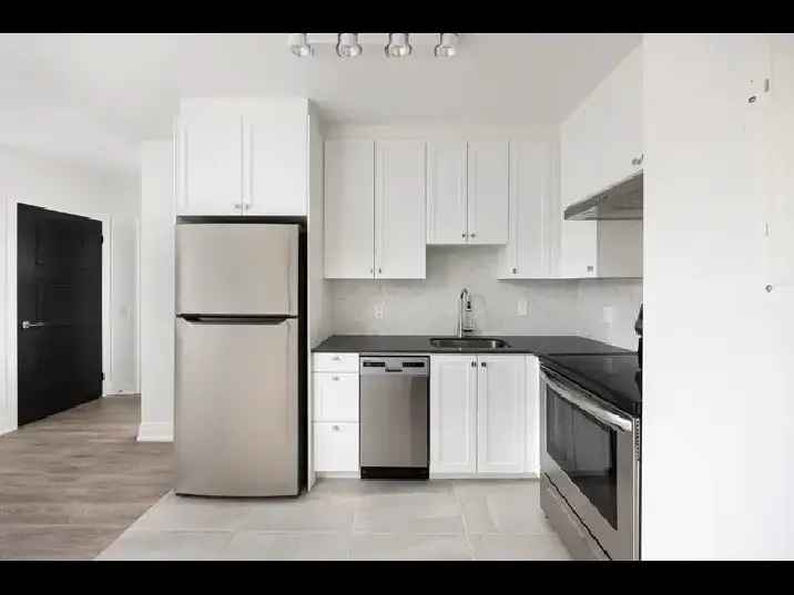 2701 Eglinton Avenue West - 1 Bedroom Apartment for Rent