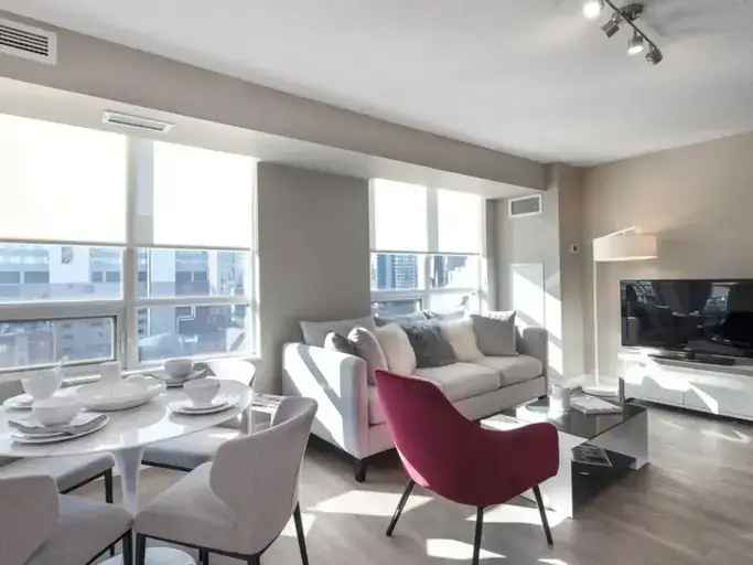 Downtown Toronto Apartments for Rent near Yonge and Queen