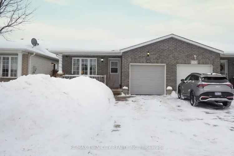 1600 sq ft 4-Level Semi-Detached Home in East Galt