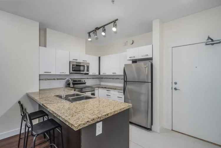 Condo For Sale in Abbotsford, British Columbia