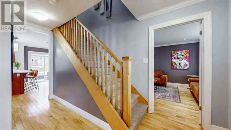 Beautiful 2-Storey Home in Family-Friendly East Point Landing