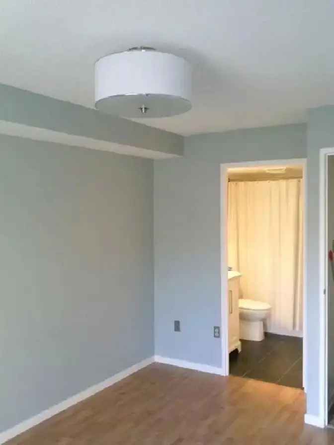 2 Bedroom 2 bathroom Condo @ 77 Maitland Place