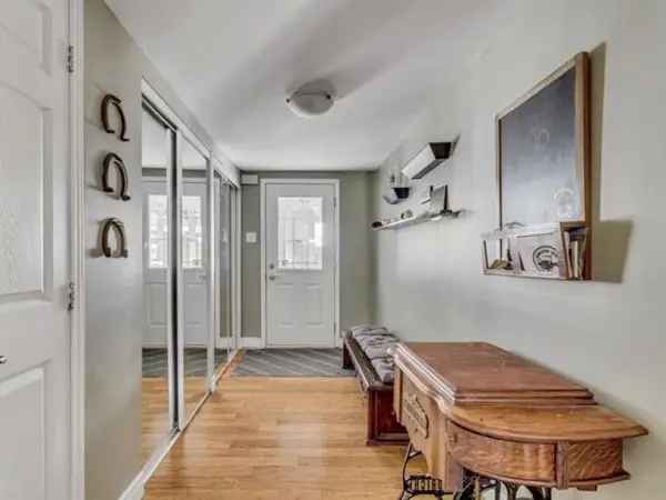 Family Bungalow for Sale Quebec North Shore Garage Pool