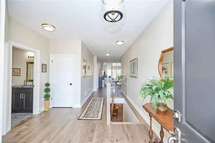 Luxury Ridgeway-By-The-Lake Bungalow 3 Bed 3 Bath