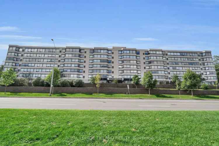 Renovated 2-Bedroom Condo with New Kitchen and Bathroom