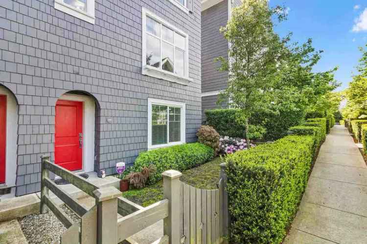 Luxury 4 Bed 4 Bath Townhouse in South Surrey
