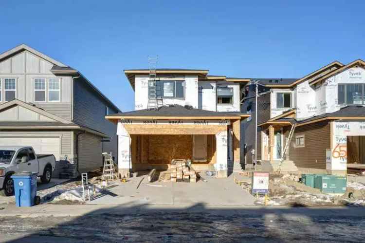 House For Rent in Town of Cochrane, Alberta