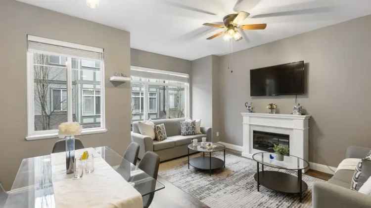 Updated 3BR 2.5BTH Fleetwood Townhome for Sale