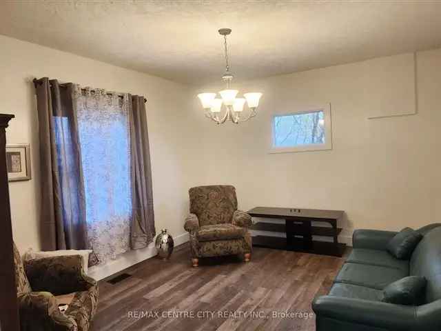 House For Sale in West Elgin, Ontario