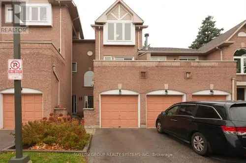 Townhouse For Sale In Hurontario, Mississauga, Ontario