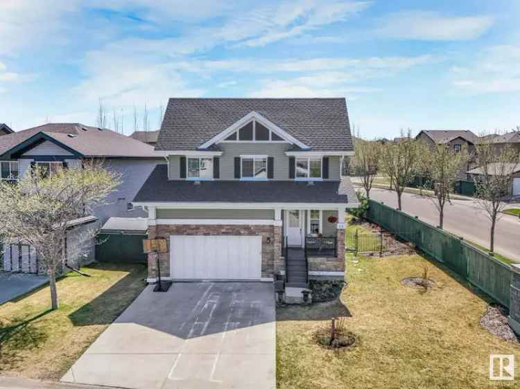 Spruce Grove Home for Sale - 4 Beds, 3.5 Baths near Jubilee Park