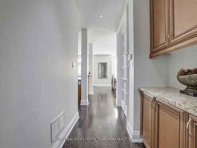 Luxury 5-Bedroom Home in Bram West - Executive Kaneff Build