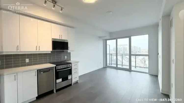 Rent Modern Condo in Oakville with City Views and Stylish Features