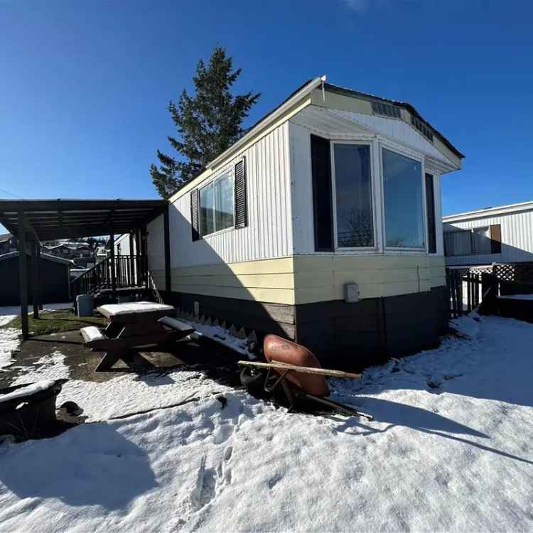 3-Bedroom Mobile Home with Ocean View - No Strata Fees